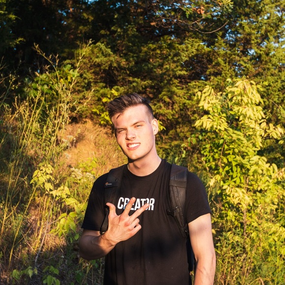 Meet your Posher, Ben - Picture 1 of 1